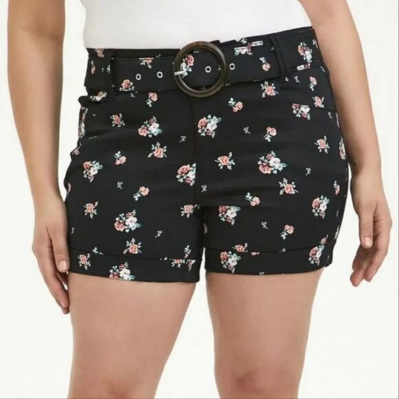 Torrid Black Pink Floral Mid Rise Stretch Sateen Belted Shorts Size 12 - Picture 1 of 15